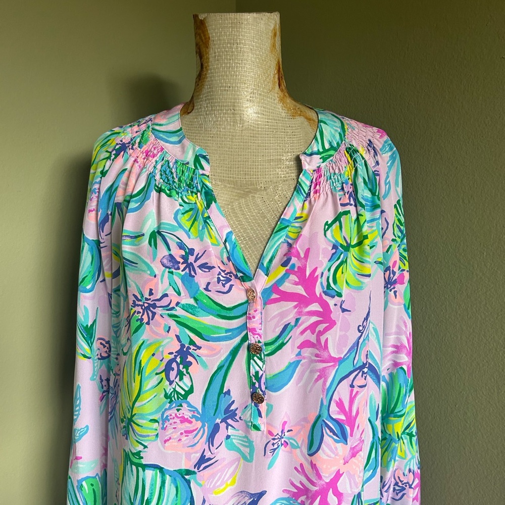 Lilly Pulitzer Pastel Floral Smocked long Sleeve Top Sz M - Picture 3 of 7